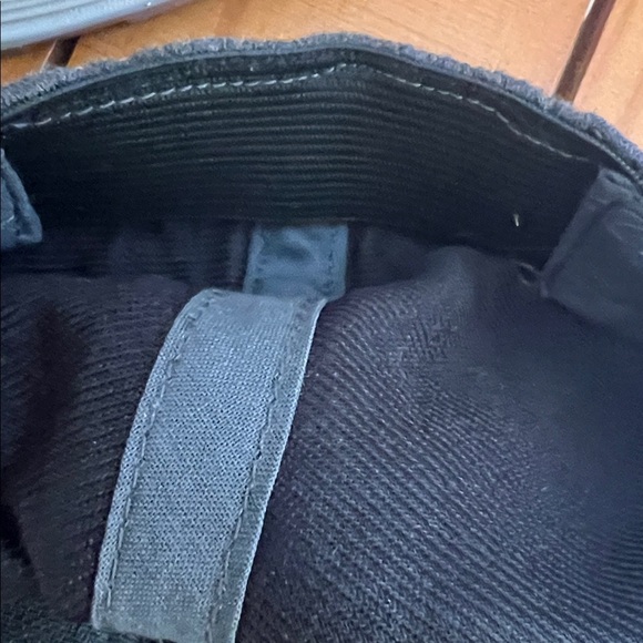 2T Mickey Mouse brushed cotton cap - Picture 3 of 3